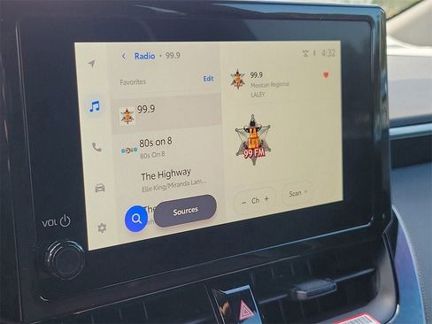 New 2026 Toyota Corolla SE FWD image 22