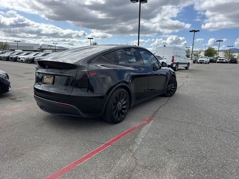 Used 2021 Tesla Model Y Performance AWD/4WD image 4