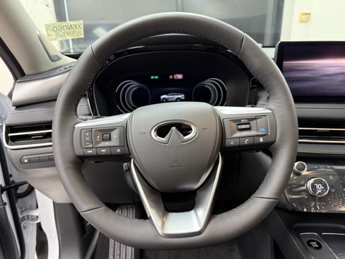 Certified 2027 INFINITI QX60 Luxe w/ Family Package FWD image 17