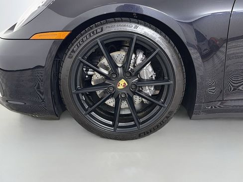 Used 2024 Porsche 911 Carrera T RWD image 29