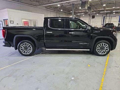 New 2026 GMC Sierra 1500 Denali Ultimate AWD/4WD image 8