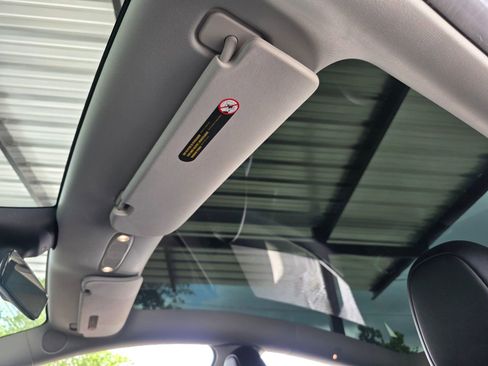 Used 2023 Tesla Model Y Long Range image 28