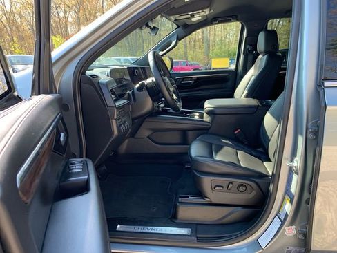 Used 2025 Chevrolet Tahoe LT AWD/4WD image 30