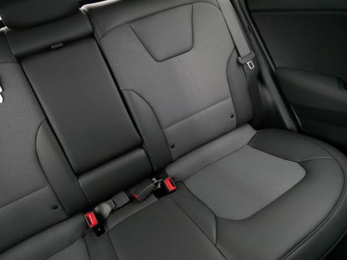 Used 2025 Kia Niro Wind w/ Wind Preserve Package image 14