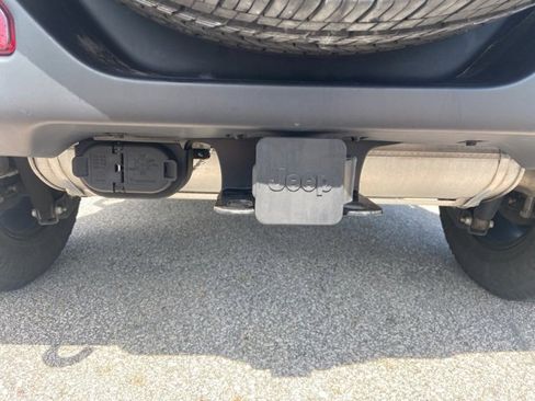 Used 2021 Jeep Wrangler Unlimited Sport image 29