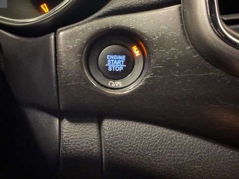 Used 2018 Jeep Grand Cherokee Altitude image 25