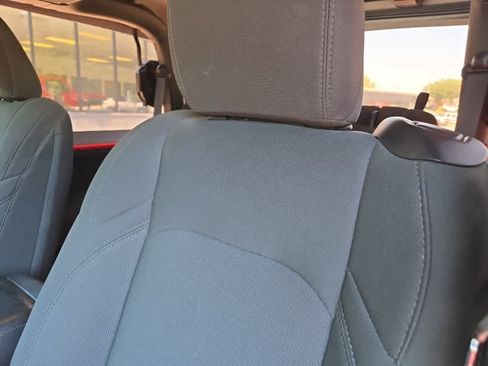 Used 2019 Jeep Wrangler Sport AWD/4WD image 13