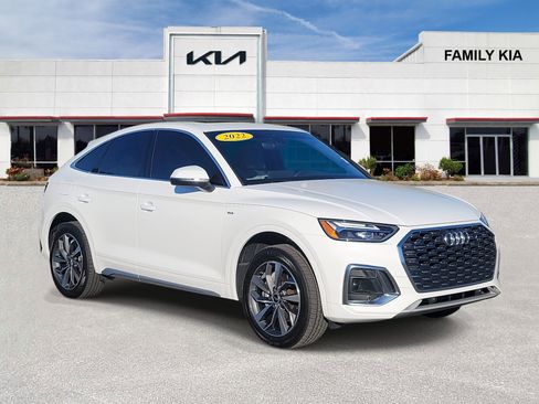 Used 2022 Audi Q5 2.0T Premium w/ Convenience Package image 1