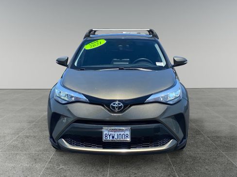 Used 2021 Toyota C-HR LE FWD image 8
