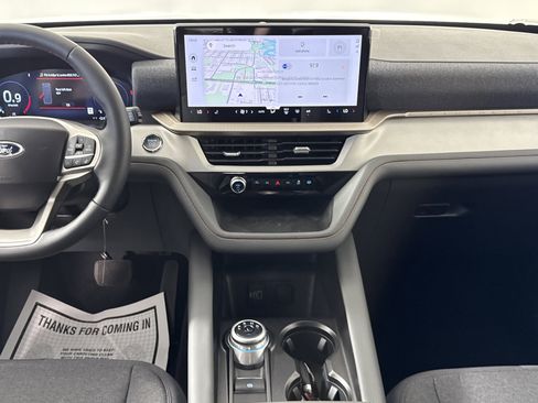 New 2026 Ford Explorer Active RWD image 11
