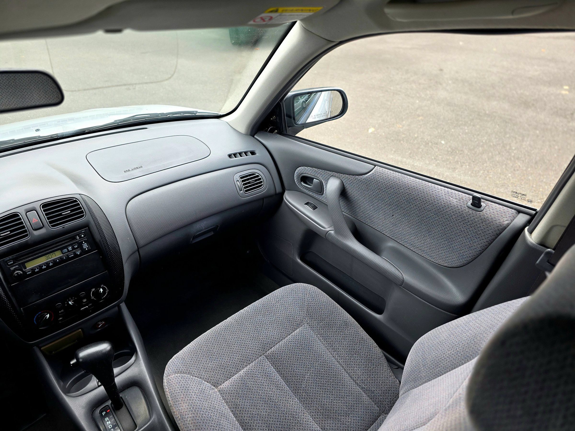 Used 1999 MAZDA Protege FWD image 35