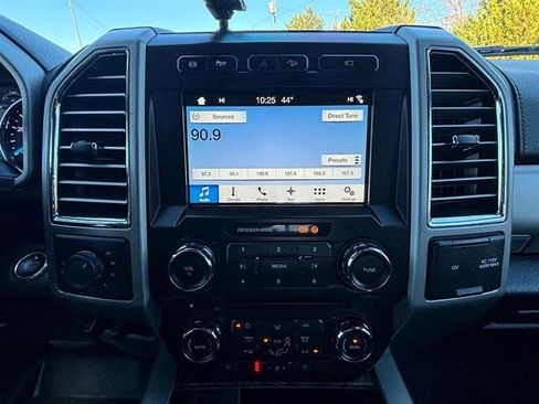 Used 2017 Ford F250 Lariat w/ Lariat Ultimate Package image 27