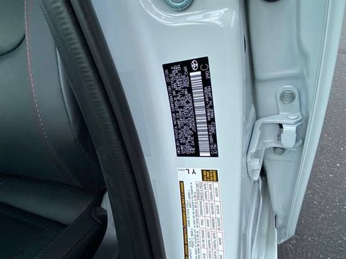 New 2027 Toyota Prius Plug-In Hybrid FWD image 28