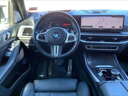 Used 2024 BMW X7 M60i image 6