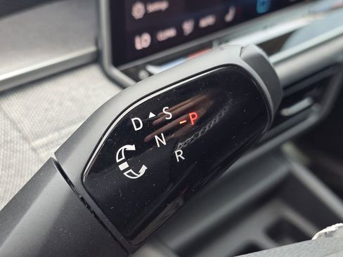 New 2026 Volkswagen Tiguan S image 15