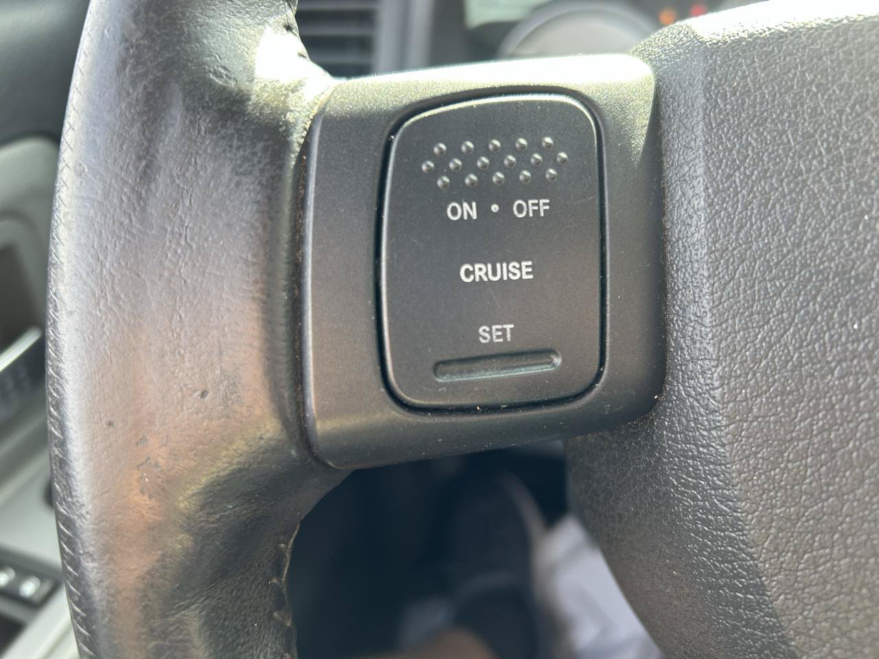Used 2010 Dodge Dakota Laramie w/ Trailer Tow Group AWD/4WD image 17