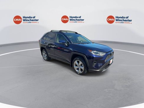 Used 2020 Toyota RAV4 Limited AWD/4WD image 2