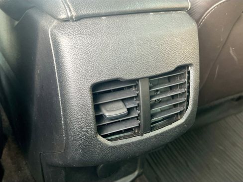 Used 2020 Ford Fusion SE w/ Equipment Group 151A image 27