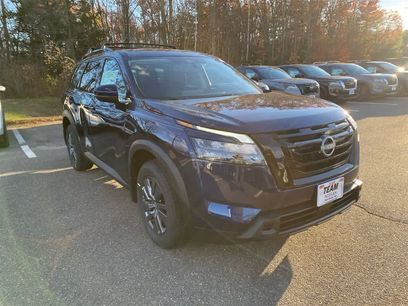 New 2025 Nissan Pathfinder SV