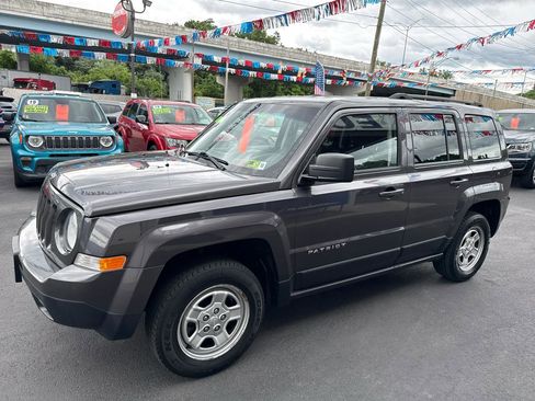 Used 2015 Jeep Patriot Sport AWD/4WD image 8