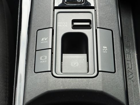 Certified 2024 Toyota Prius LE AWD/4WD image 37