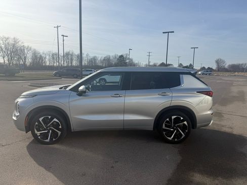 Used 2022 Mitsubishi Outlander SEL image 6