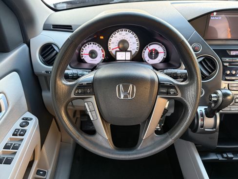 Used 2014 Honda Pilot EX image 29