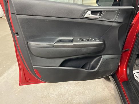 Used 2017 Kia Sportage LX FWD image 21