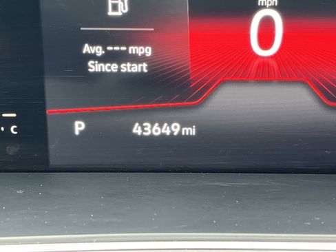 Used 2022 Volkswagen Tiguan SE R-Line image 25