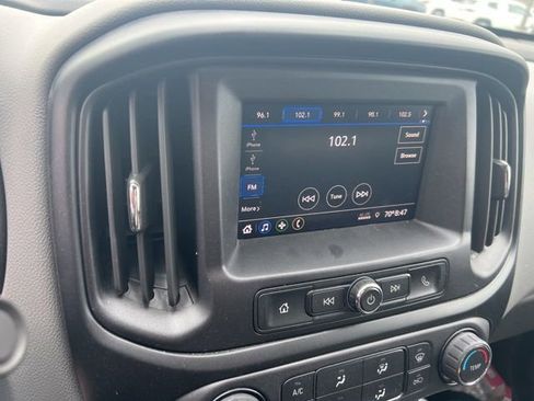 Used 2022 Chevrolet Colorado W/T w/ WT Convenience Package image 14