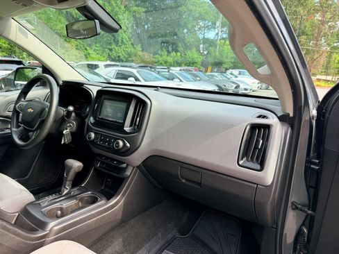 Used 2015 Chevrolet Colorado W/T w/ WT Convenience Package RWD image 16