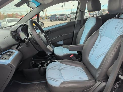 Used 2015 Chevrolet Spark LT image 8