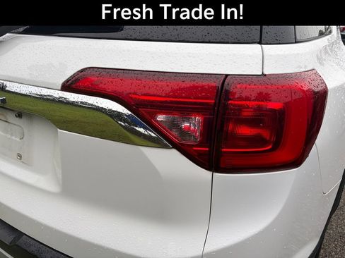 Used 2019 GMC Acadia SLT FWD image 10