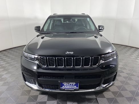 Used 2023 Jeep Grand Cherokee L Limited AWD/4WD image 12