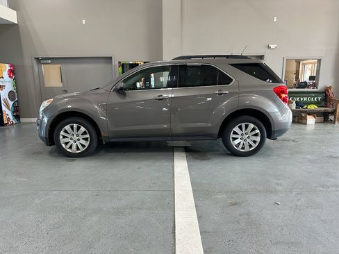 Used 2011 Chevrolet Equinox LT image 1