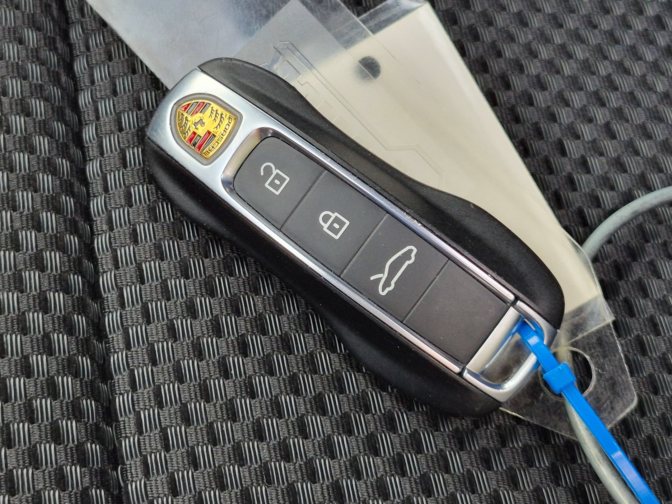 Certified 2024 Porsche 911 Carrera 4 AWD/4WD image 40