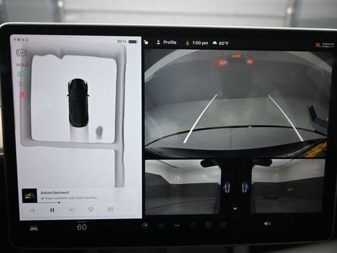 Used 2023 Tesla Model 3 Standard Range RWD image 9