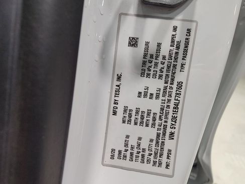 Used 2020 Tesla Model 3 Long Range image 18