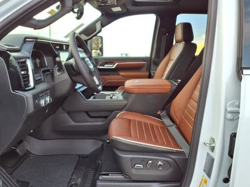 New 2026 GMC Sierra 3500 Denali Ultimate image 19