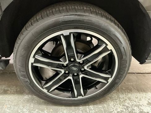 Used 2021 Ford Expedition Max Limited image 10