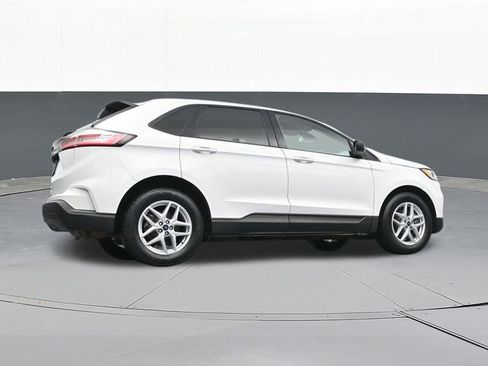 Used 2021 Ford Edge SE image 49