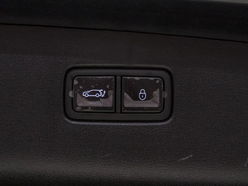 Certified 2026 Genesis GV70 2.5T Advanced AWD/4WD image 23