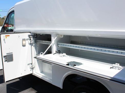 Used 2024 Ford Transit 350 T-350 image 25