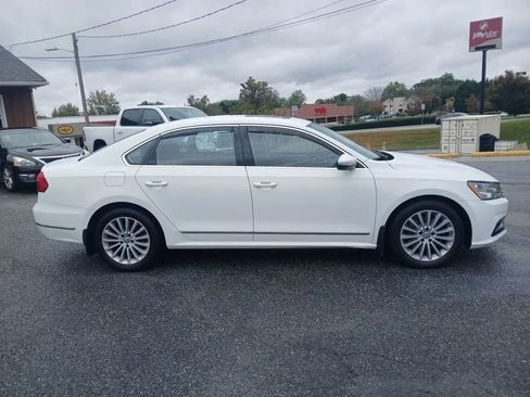 Used 2016 Volkswagen Passat 1.8T SE image 4