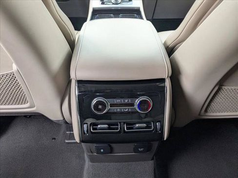 Used 2023 Lincoln Aviator AWD w/ Class IV Trailer Tow Package image 18