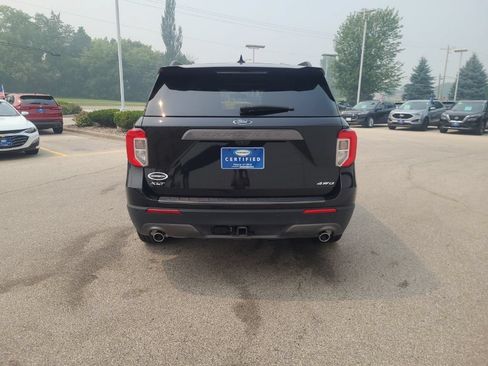 Used 2023 Ford Explorer XLT w/ Equipment Group 202A AWD/4WD image 6