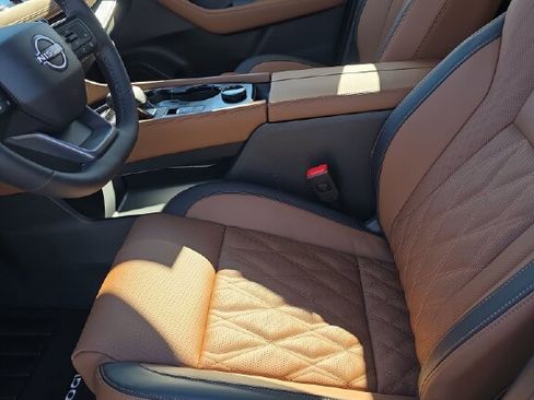 New 2026 Nissan Rogue Platinum w/ Platinum Premium Package image 5