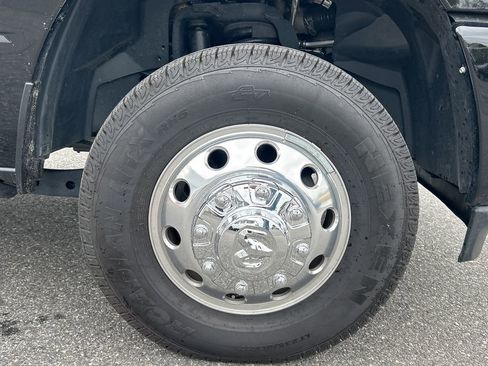 Used 2025 RAM 3500 Laramie AWD/4WD image 13