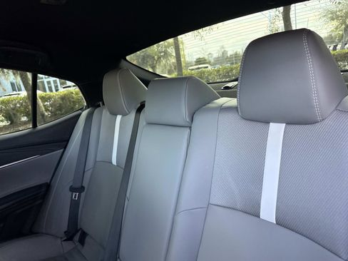 Used 2025 Toyota Camry SE w/ Multimedia Upgrade Package image 14