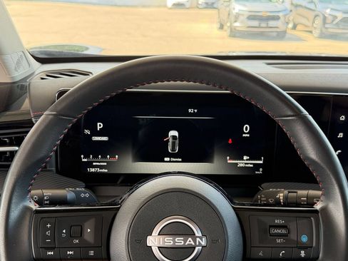 Used 2026 Nissan Kicks SR FWD image 39